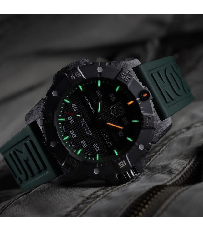 Luminox Master Carbon Seal 3860 Series  | 3877